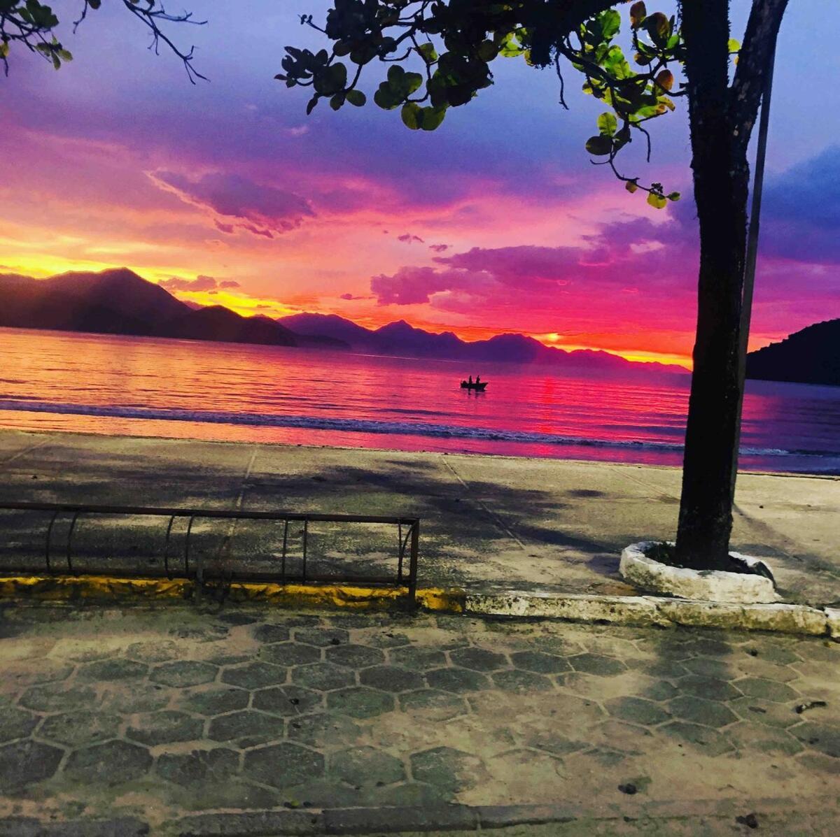 Ubatuba Casa Frente Mar Villa ภายนอก รูปภาพ